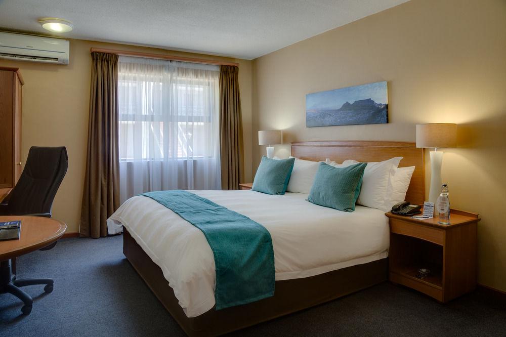 Protea Hotel By Marriott Cape Town Tyger Valley Bellville Buitenkant foto