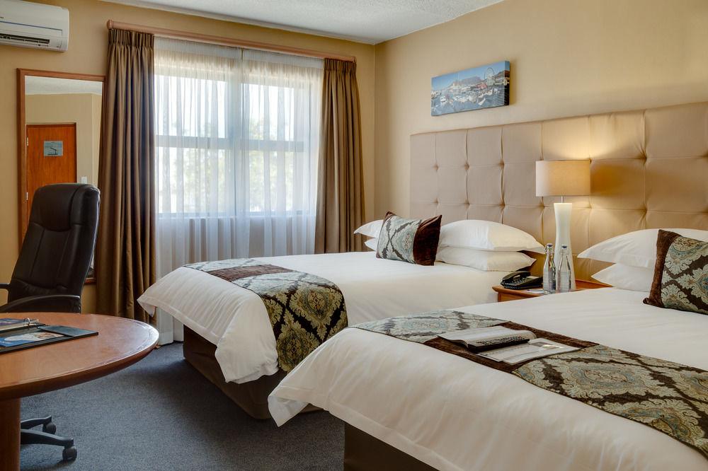 Protea Hotel By Marriott Cape Town Tyger Valley Bellville Buitenkant foto